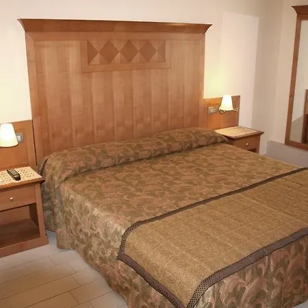 Teatro Ristori 4*